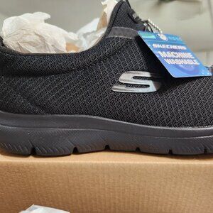 Skechers